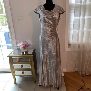 Gorgeous Tahari silver formal dress size 10
